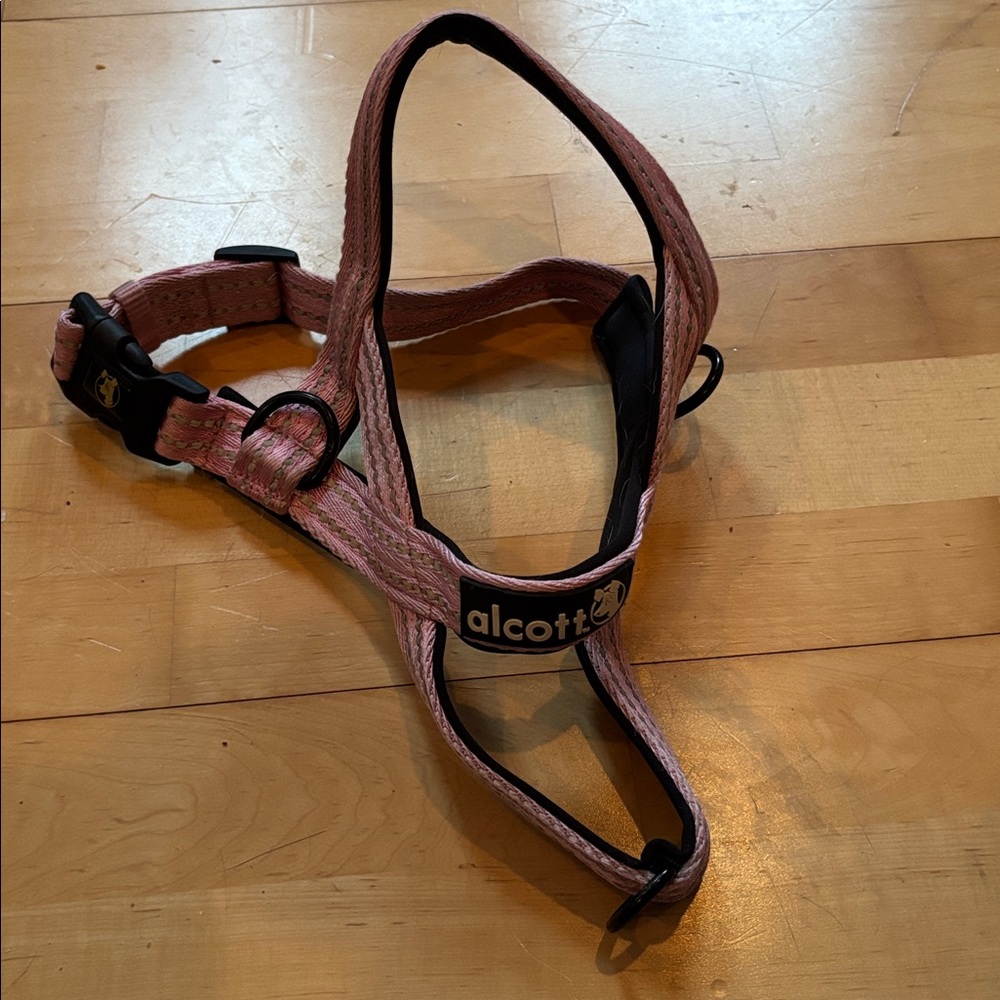 ALCOTT Reinforced Neoprene Dog Harness in Pink with reflective stripes.